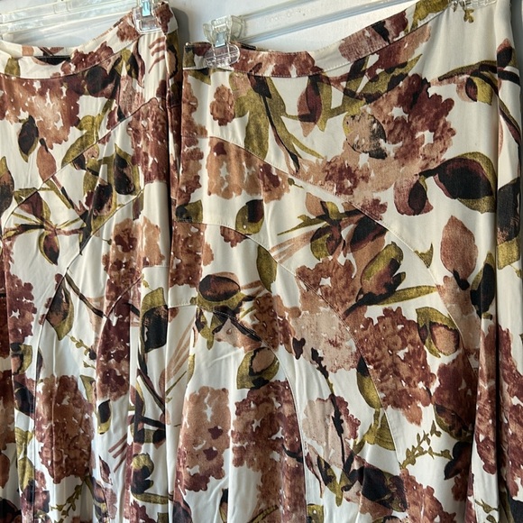 Click long maxi skirts in muted colors and flare side zip and button closure nwt - Picture 6 of 16